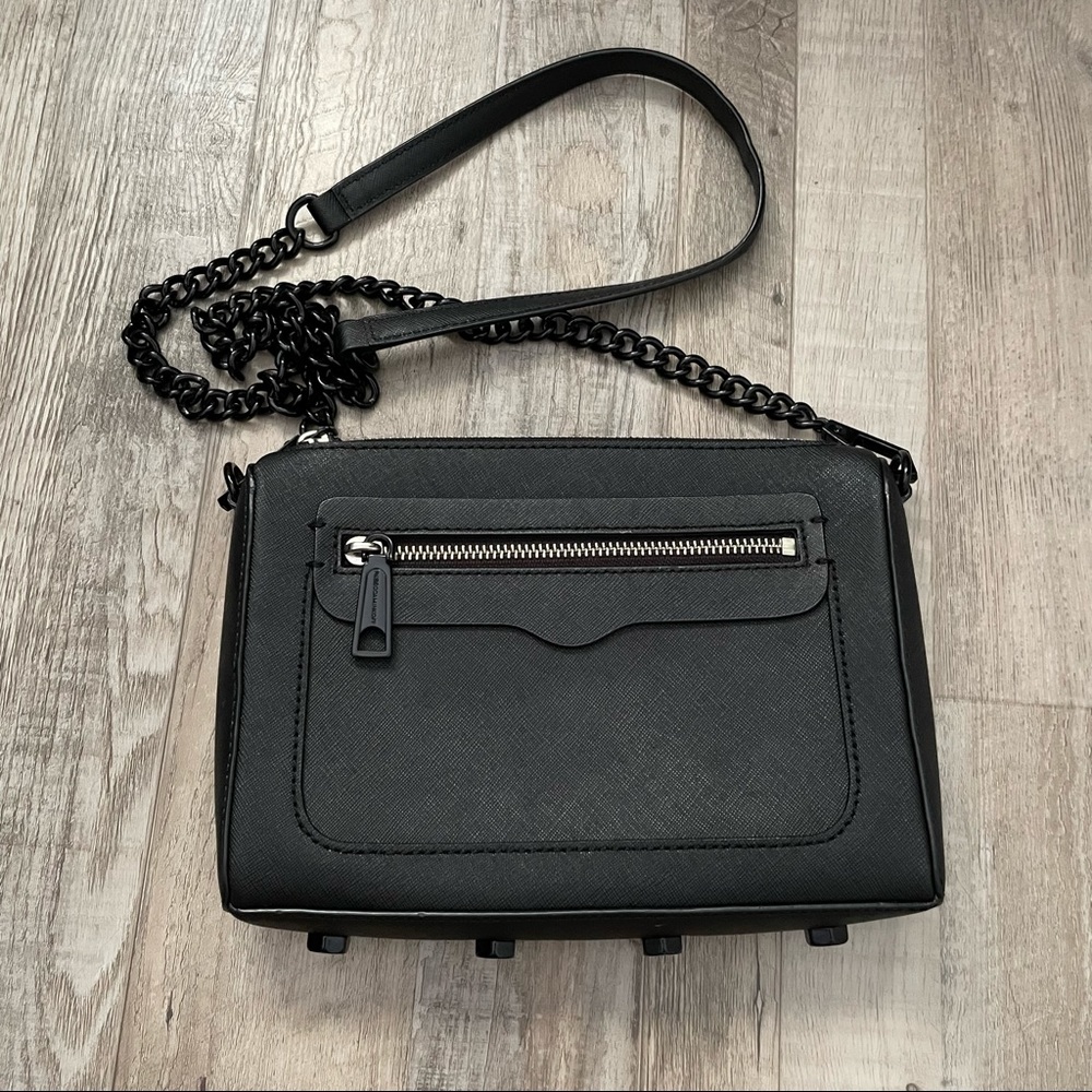 Rebecca Minkoff crossbody! Slight wear, fairly clean interior